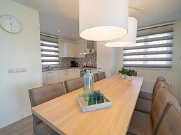 Luxury Villa With Dishwasher