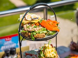 Luxury Villa With Dishwasher