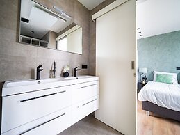 Luxury Villa With Dishwasher