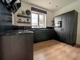 Luxury Villa With Dishwasher