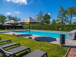 Chalet Near the Golf Course on a Holiday Park