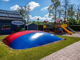 Chalet Near the Golf Course on a Holiday Park