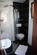 Bruti Hotel