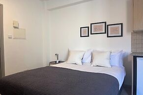 Phaedrus Living: Hoopoe Residencies 103