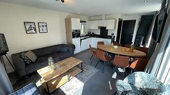 Modern Chalet With 2 Bathrooms, Near De Efteling