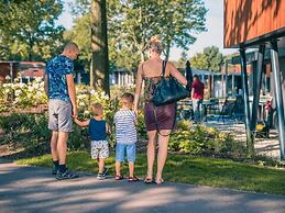 Modern Chalet With 2 Bathrooms, Near De Efteling