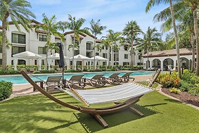 Kasa Hollywood Ft. Lauderdale