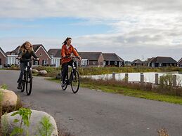 Thatched Villa on a Holiday Park