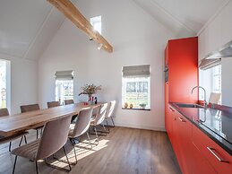 Thatched Villa on a Holiday Park