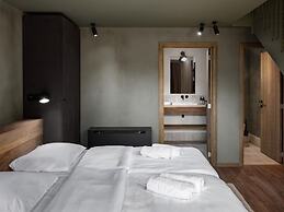 Nice Room in a Natural Resort Near Neufchateau