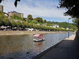 Nice Room in a Natural Resort Near Neufchateau