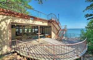 Upstay -10 Waterfront Mansion with Jetty