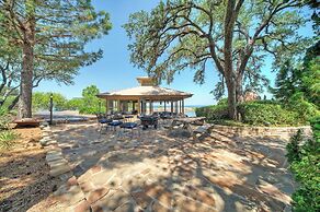 Upstay -10 Waterfront Mansion with Jetty
