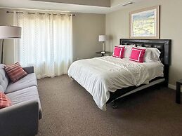 Upstay -10 Waterfront Mansion with Jetty