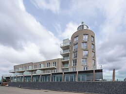 Beautiful Apartment With sea View