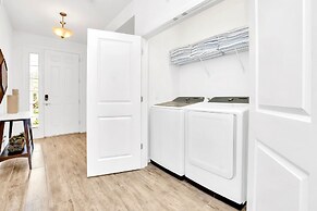 Upstay 19 Resort Home Pool HotTub Disney