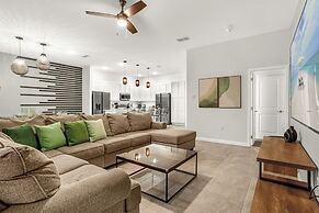 Upstay - Guest Home w Cinema Theme Rooms