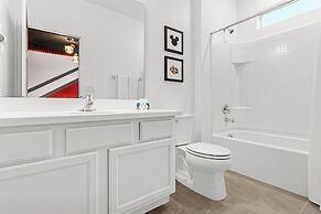 Upstay - Guest Home w Cinema Theme Rooms