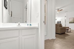 Upstay - Guest Home w Cinema Theme Rooms