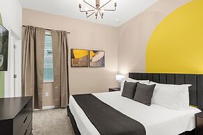 Upstay - Guest Home w Cinema Theme Rooms