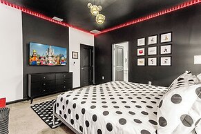 Upstay - Guest Home w Cinema Theme Rooms