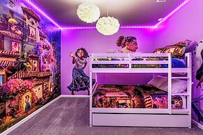 Upstay - Guest Home w Cinema Theme Rooms