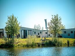 Modern Chalet 5 km From Kampen