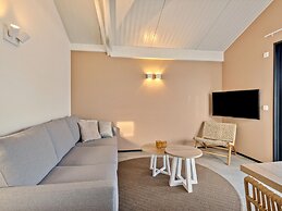 Sustainable Lodge on the Brielse Meer