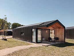 Sustainable Lodge on the Brielse Meer