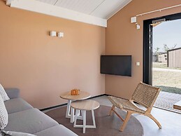 Sustainable Lodge on the Brielse Meer