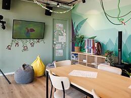 Sustainable Lodge on the Brielse Meer