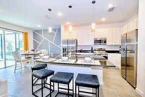 Upstay ResortHome PoolHotTub near Disney