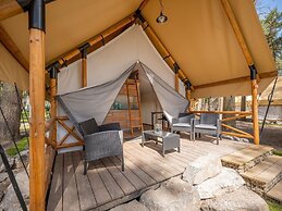 Tent Lodge With Bathroom, Maastricht at 16 km