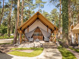 Tent Lodge With Bathroom, Maastricht at 16 km