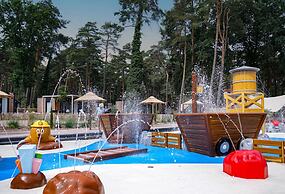 Tent Lodge With Bathroom, Maastricht at 16 km