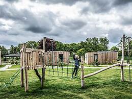 Detached Villa With two Bathrooms, on a Holiday Park in a Green Enviro