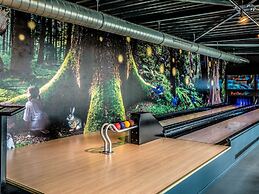 Detached Villa With two Bathrooms, on a Holiday Park in a Green Enviro