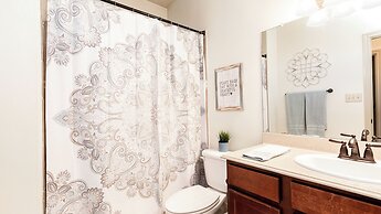 Upstay-2-Home Complex for 18ppl