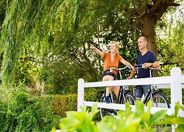 Villa by Weerribben Park