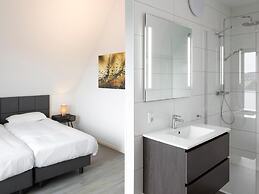 Modern Water Villa With two Bathrooms, on a Holiday Park Near the Fris