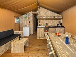 Nice Safari Tent With Kitchen, 8 km. From Helmond