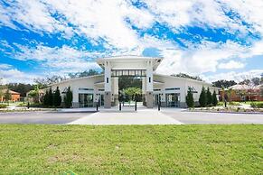 18Guest LakeView Home w HotTub Cinema