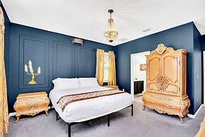 18Guest LakeView Home w HotTub Cinema