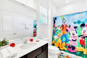 18Guest LakeView Home w HotTub Cinema