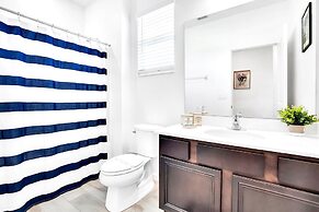 18Guest LakeView Home w HotTub Cinema