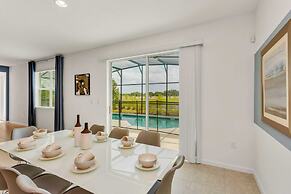 16 Guest Pool Home w Lake Facing Sundeck