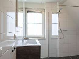 Restyled Holiday Home With Dishwasher, on a Holiday Park, 9 km. From B