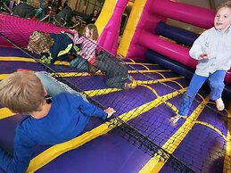 Restyled Holiday Home With Dishwasher, on a Holiday Park, 9 km. From B