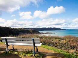 Holiday Home Near the Treveneuc Beach