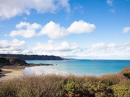 Holiday Home Near the Treveneuc Beach